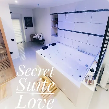 Appartamento Luxe Love Jacuzzi&sauna Prive Appart Romantique Tolone